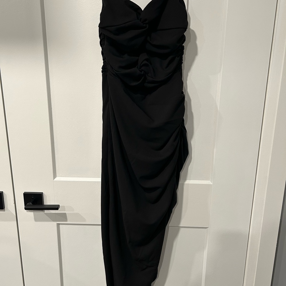 Abercrombie & Fitch Black Ruched Front Cutout Asymmetrical Midi Dress - Picture 2 of 7